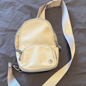 Lulu crossbody